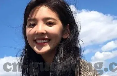 糖心vlog在线观看_糖心vlog深夜释放自己-糖心Vlog的奇幻之旅，浅谈网络现象与个人媒介选择的新趋势